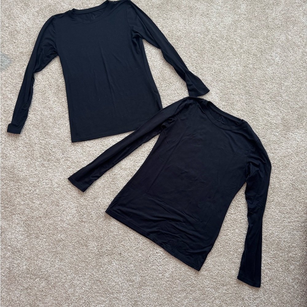 Black Long Sleeve Tops/Under shirts for scrubs